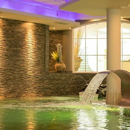 Mediterranee Family & Hotel