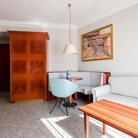 Hotel Mediterranee Family &