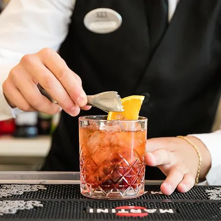 Hotel Mediterranee Family & 5*