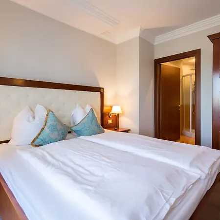 فندق Mediterranee Family & 5*
