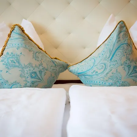 Mediterranee Family & Hotel 5*