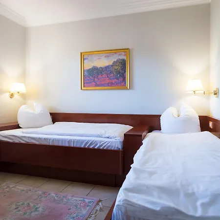 Mediterranee Family & Hotel