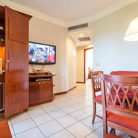 Hotel Mediterranee Family &