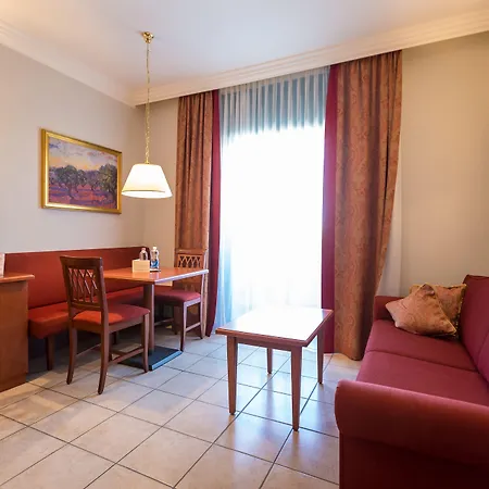 Hotel Mediterranee Family & 5*