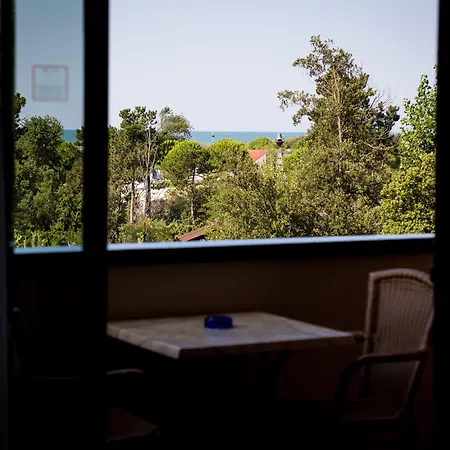 Mediterranee Family & Hotel