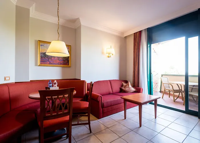 Mediterranee Family & Hotel 5*