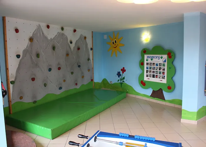 Mediterranee Family & Hotel